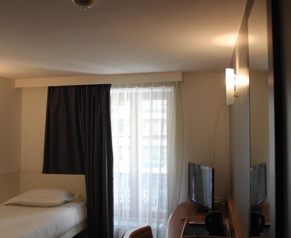 Hotel Metropolitain Paris Oda fotoğraf